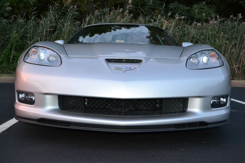 Illustration for article titled Why Buy A Chevy Camaro When This Insane Corvette Z06 Costs Way Less?